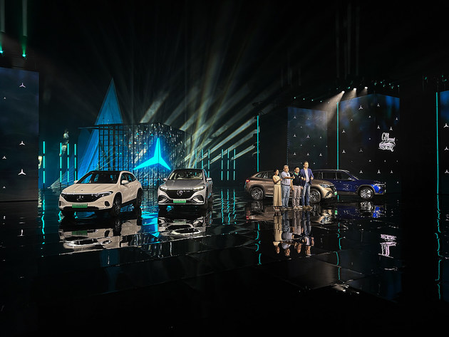 奔驰EQE SUV售价48.6万起 定位中大型SUV