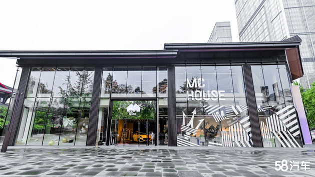 玛莎拉蒂全新Grecale概念店登陆成都