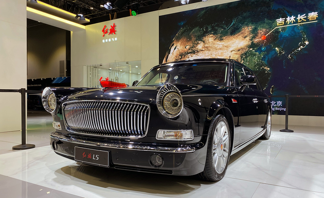 国产汽车品牌领航发展 红旗亮相2023香港国际汽车博览