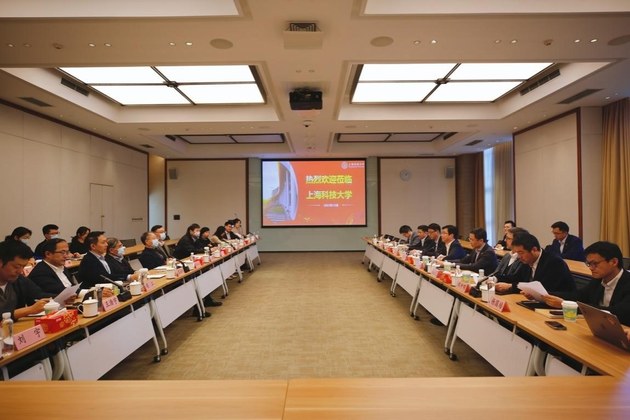 上海科技大学校长江绵恒会见高合汽车董事长丁磊 推进产学研校企战略合作