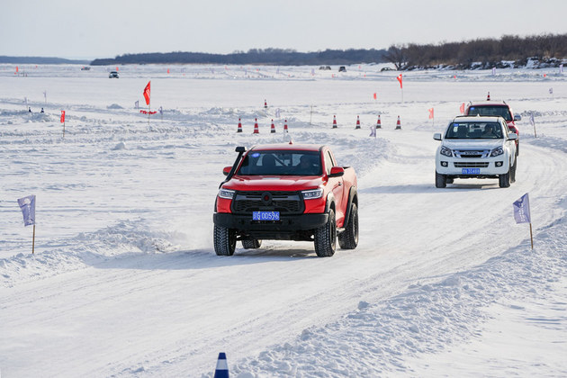 点燃皮卡梦想 释放冰雪激情 2024皮卡冰雪驾控体验营顺利举行