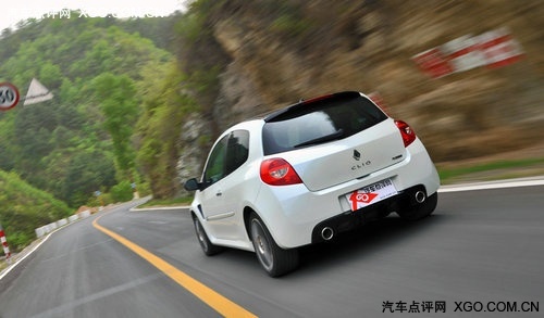 钢炮车型新定义！深度测试雷诺Clio RS