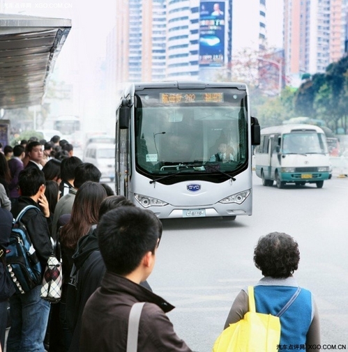 比亚迪电动车 本周将交付深圳公交系统 