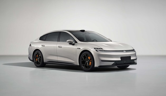 国产大V8/奥迪带字母 这批工信部新车还有啥