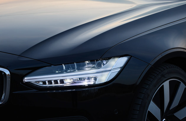 菜还没吃就掀桌子了 比亚迪提前开启全民智驾时代