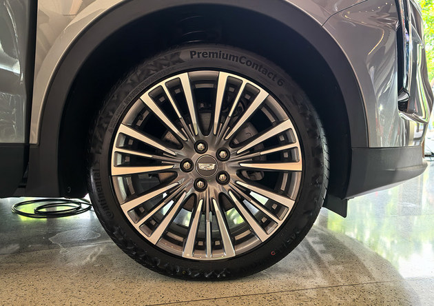 全维豪华 凯迪拉克XT4上市一口价15.99万起