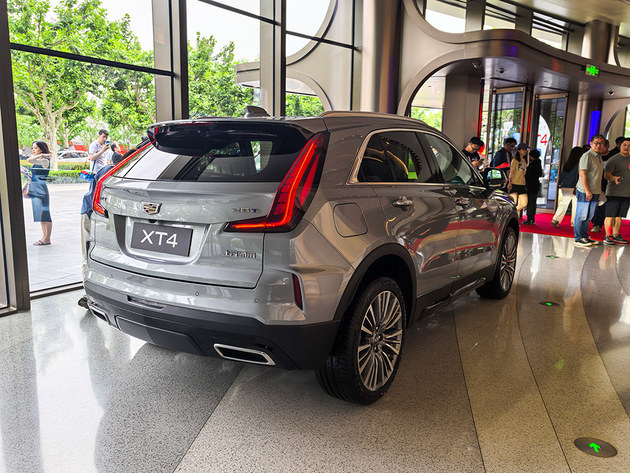 全维豪华 凯迪拉克XT4上市一口价15.99万起