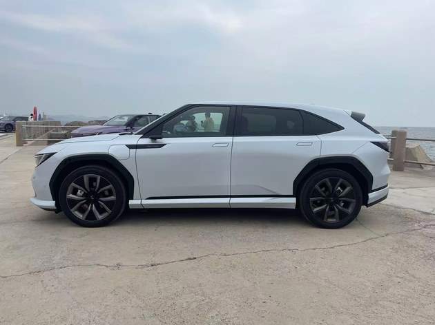 电动化转型如何保持驾驶性能？试驾广汽Honda P7