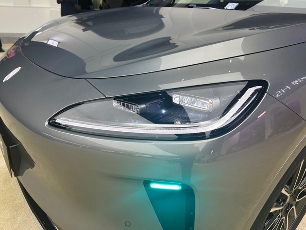 智能要顶性价比也要顶 鸿蒙智行问界M7/尚界H5正式上市