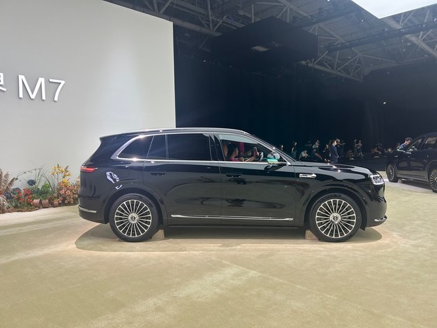 智能要顶性价比也要顶 鸿蒙智行问界M7/尚界H5正式上市