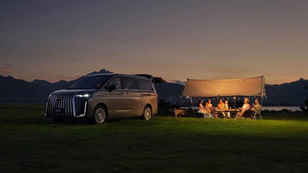 三排都是商务舱 锐胜M8正式预售 16.98万起