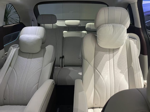 1602km续航破局新能源MPV市场 小鹏X9增程版预售35万起