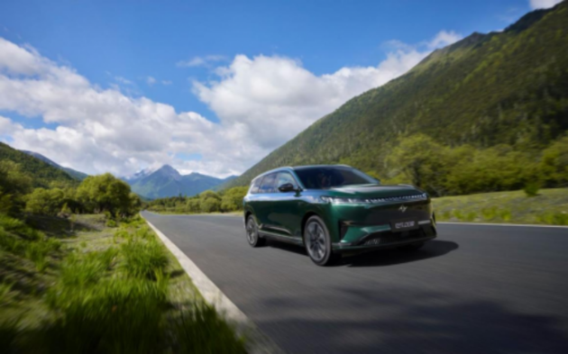 20万级性价比标杆！东风eπ008六座新能源SUV，配置拉满还省钱