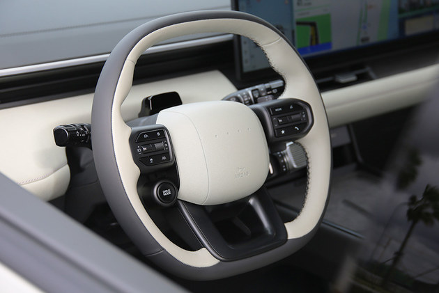 整体均衡 还有意想不到的小心思 试驾北京现代羿欧