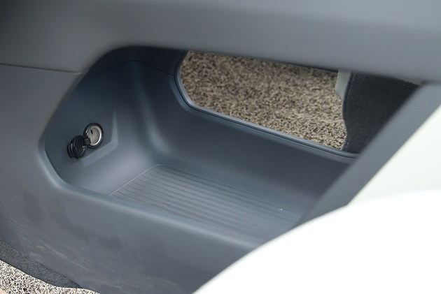 整体均衡 还有意想不到的小心思 试驾北京现代羿欧