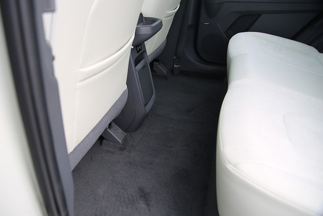 整体均衡 还有意想不到的小心思 试驾北京现代羿欧