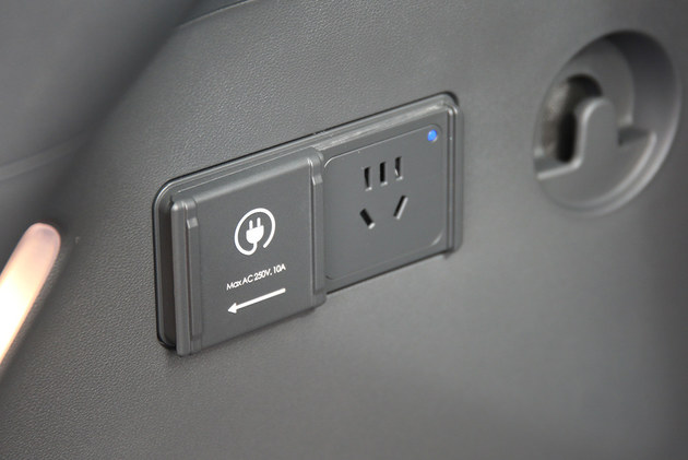 整体均衡 还有意想不到的小心思 试驾北京现代羿欧