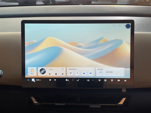 燃油/纯电/插混三种动力可选 五菱星光730售7.1万起