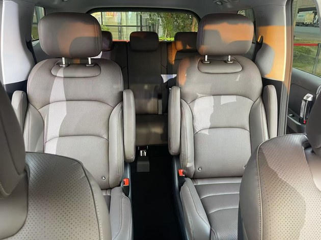 燃油/纯电/插混三种动力可选 五菱星光730售7.1万起