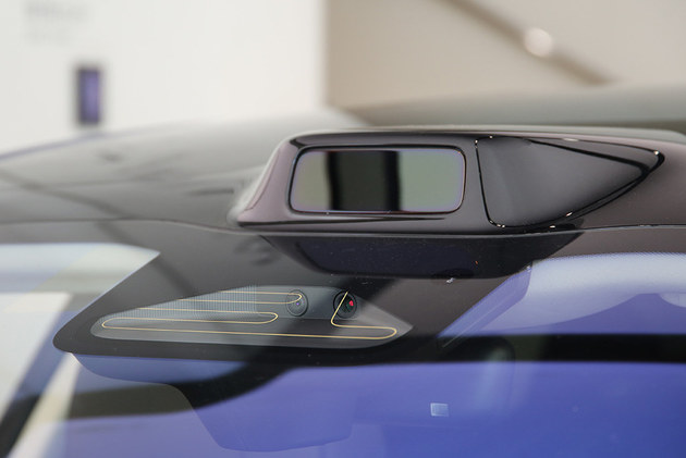 鸿蒙智行最美轿车再升级 新款享界S9预售31.8万元起