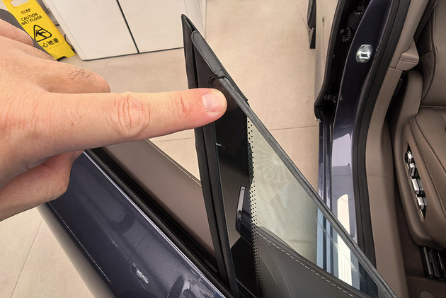 鸿蒙智行最美轿车再升级 新款享界S9预售31.8万元起