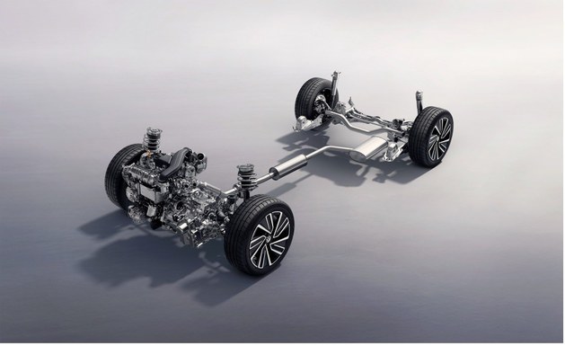 四轮独立悬架+8155芯片，朗逸Pro起售8.88万！