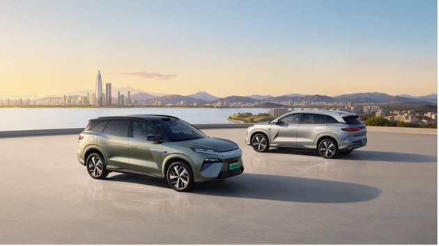 唐L携OTA进阶及新车色登场，补贴后售价21.48万～27.48万元