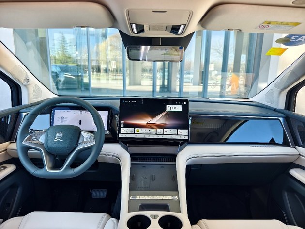 “家庭头等舱”MPV来了 试驾2026款比亚迪夏