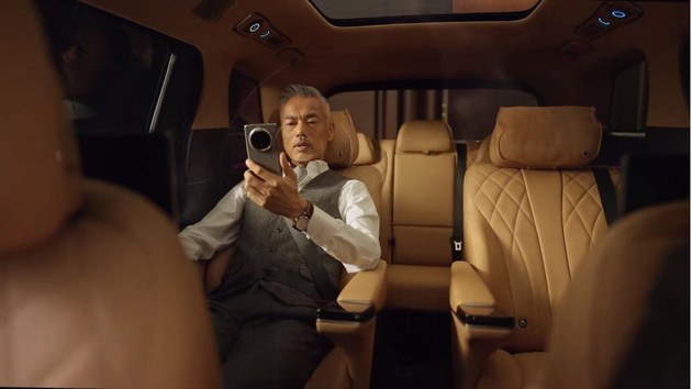 腾势D9迎开年首次OTA 隐私声盾、智能防晕车等重磅功能上线