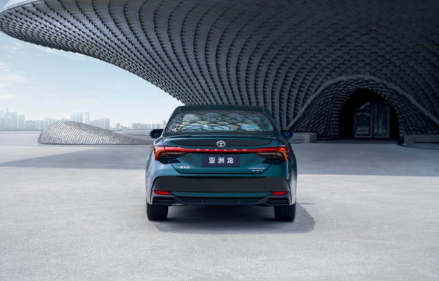 一汽丰田亚洲龙定义B+级家轿价值新标准：舒适是基础，安全才是豪华