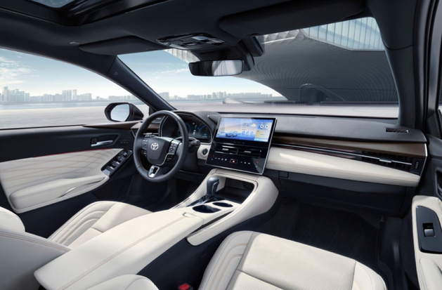 一汽丰田亚洲龙定义B+级家轿价值新标准：舒适是基础，安全才是豪华