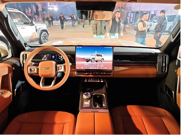 地平线HSD全新量产车型iCAR V27正式上市 售价16.98万元起