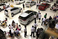 一年12万辆 广州启动中小客车限牌政策