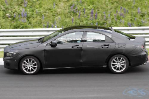 领跑四门COUPE 全新奔驰CLA路试谍照曝