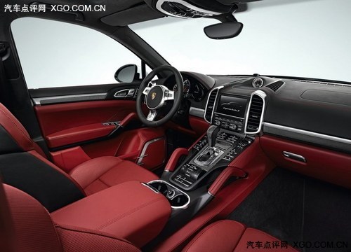 4.5秒可破百 保时捷卡宴Turbo S发布