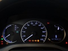 两面派 宝马1系/雷克萨斯CT200h