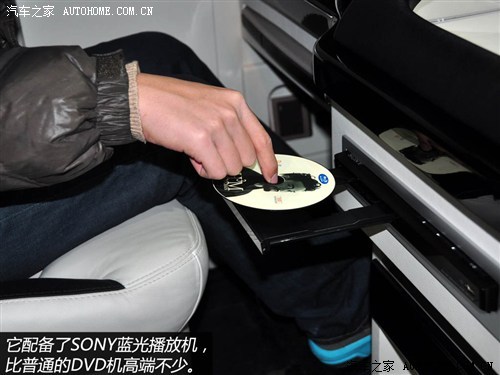 奔驰福建奔驰威霆2011款 2.5L 9座精英版